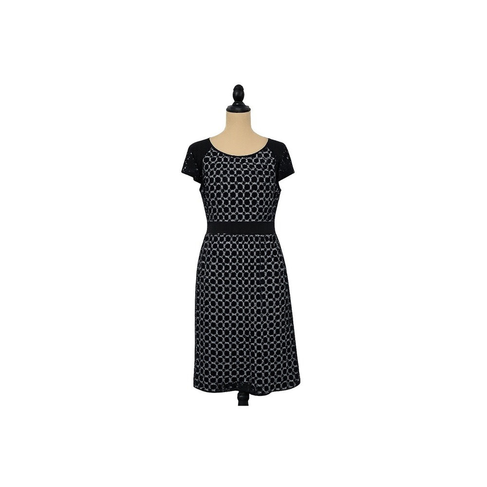 Ann Taylor Modern LBD Fit and Flare Dress 8 Black Excellent Laser Cut Eyelet